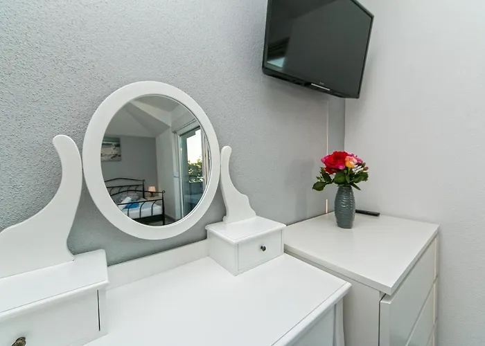 빌라 Marinkica 브렐라